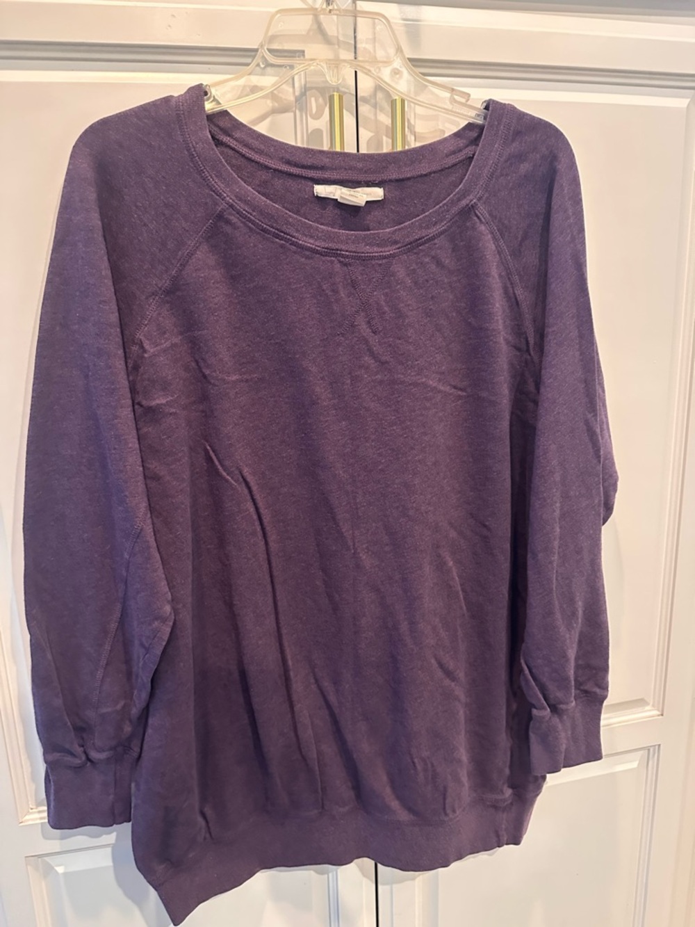 Levi’s Women's Purple Crewneck Pullover Sweatshirt